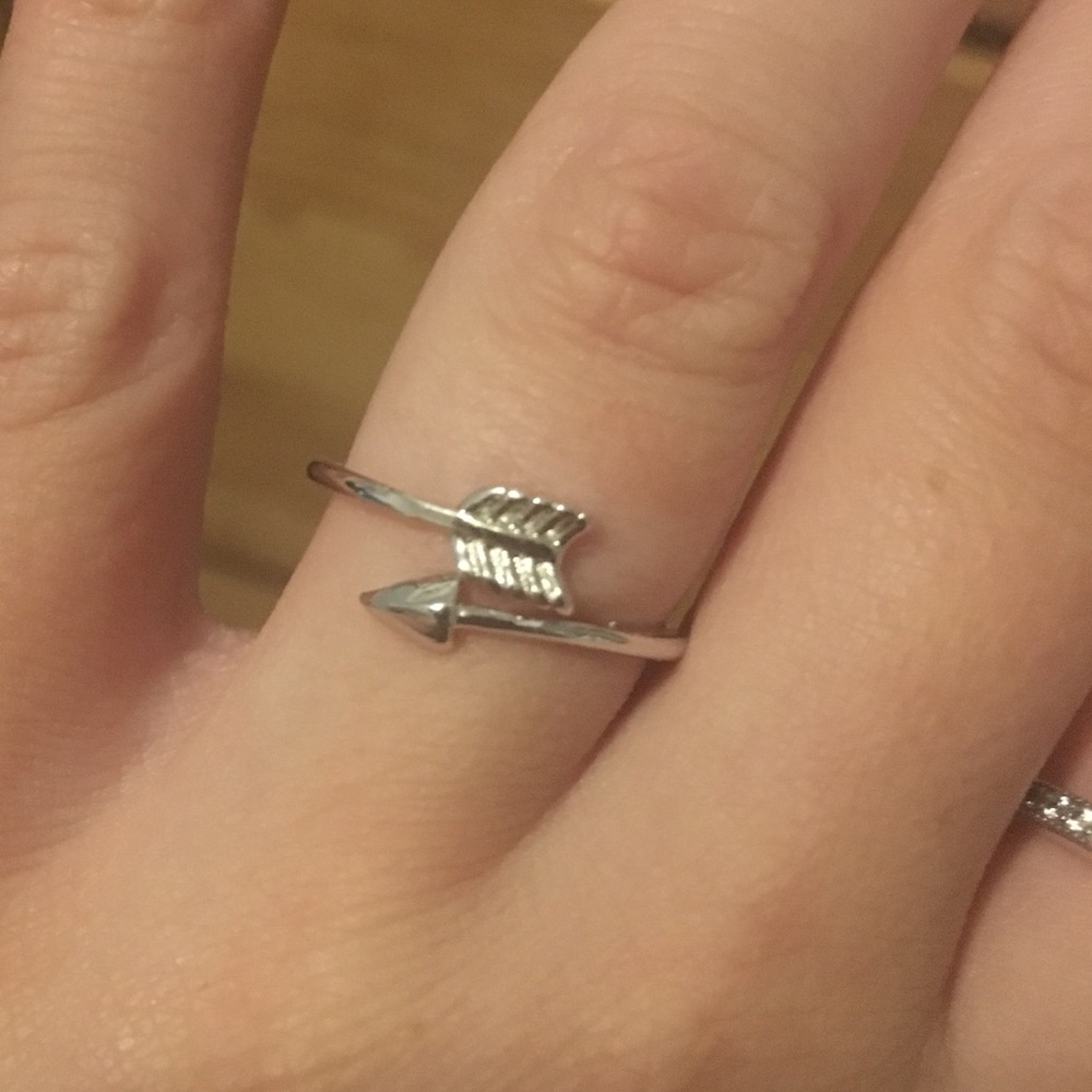 Arrow ring - Picture 2 of 6